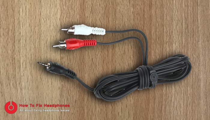 y cables with 3.5 mm jack