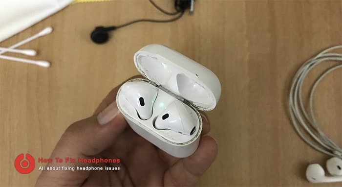 cleaning Apple Airpods