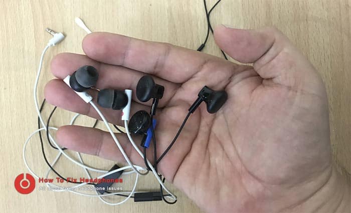Cleaning Earbuds
